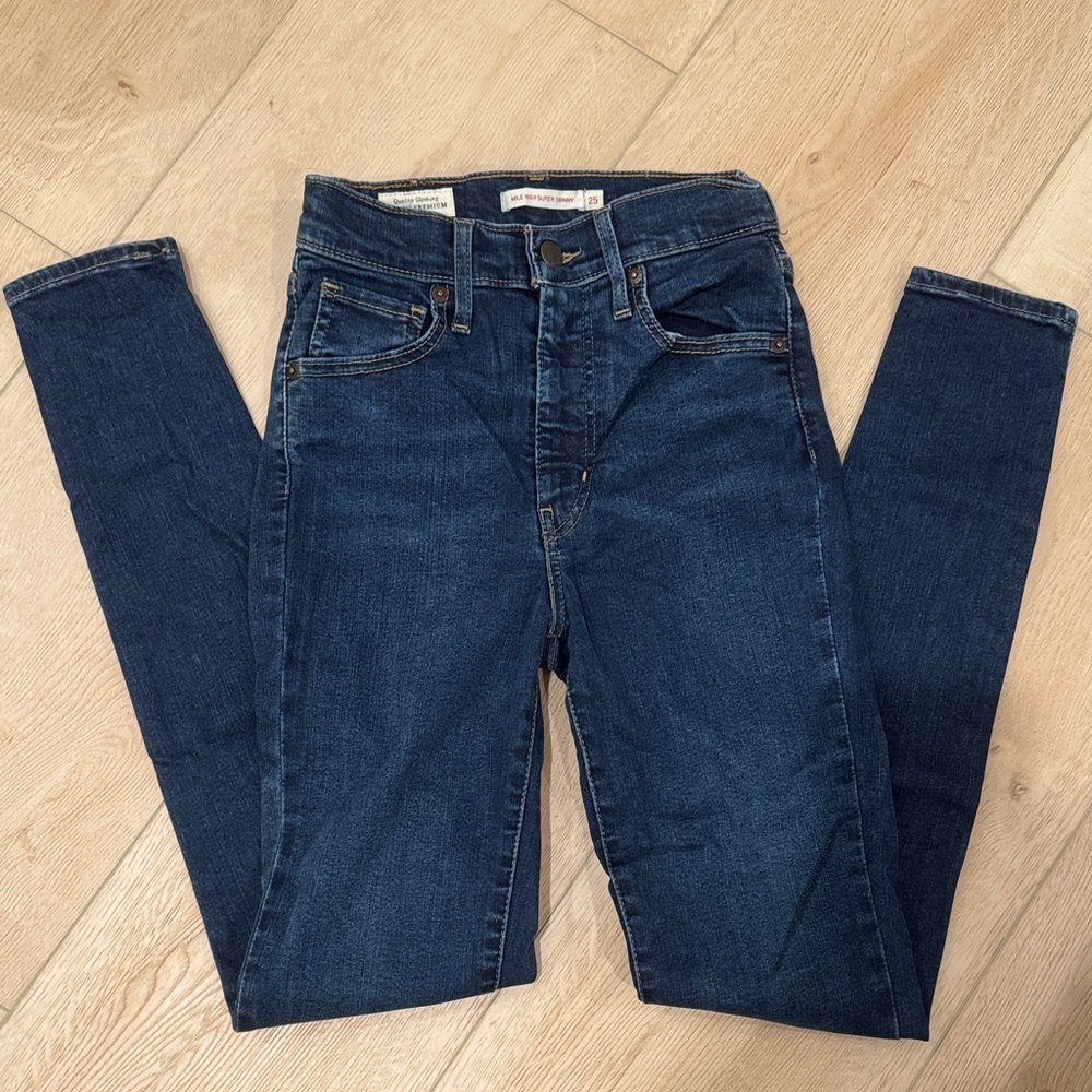 Levis Premium Mile High Super Skinny Stretchy Blue Jeans size 25